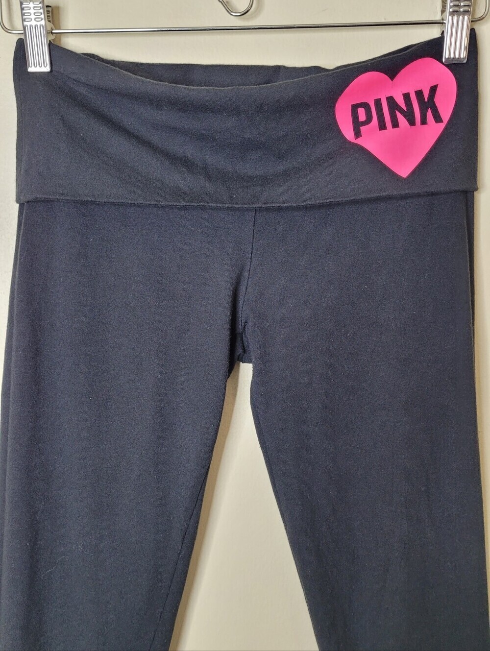 Victorias Secret PINK Fold-over Sequin Capri Leggings XS - Picture 3 of 11